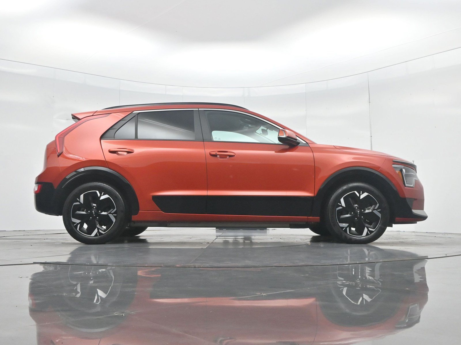 Used 2023 Kia Niro Wind FWD image 42