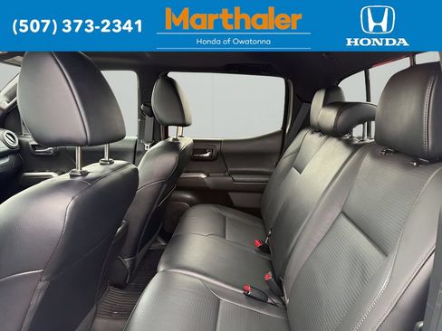 Used 2022 Toyota Tacoma Limited AWD/4WD image 12