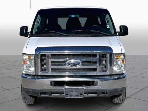 Used 2009 Ford E-350 and Econoline 350 XLT image 3