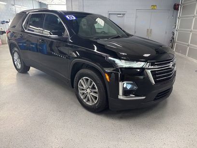 Used 2023 Chevrolet Traverse LT