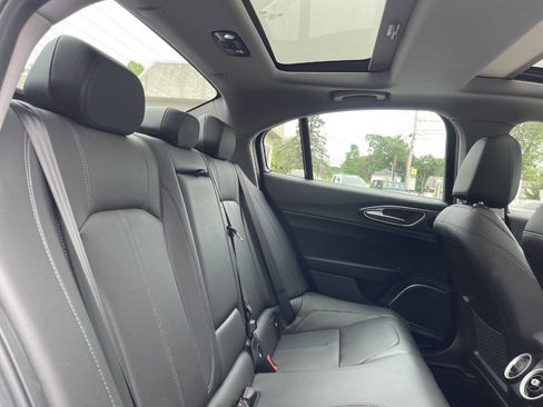 Used 2021 Alfa Romeo Giulia Ti image 23