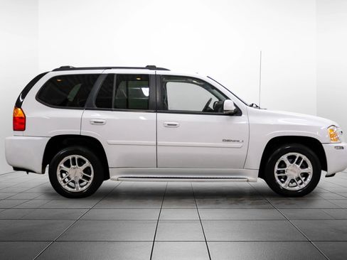 Used 2009 GMC Envoy Denali w/ Sun And 6-Disc Cd Package AWD/4WD image 8