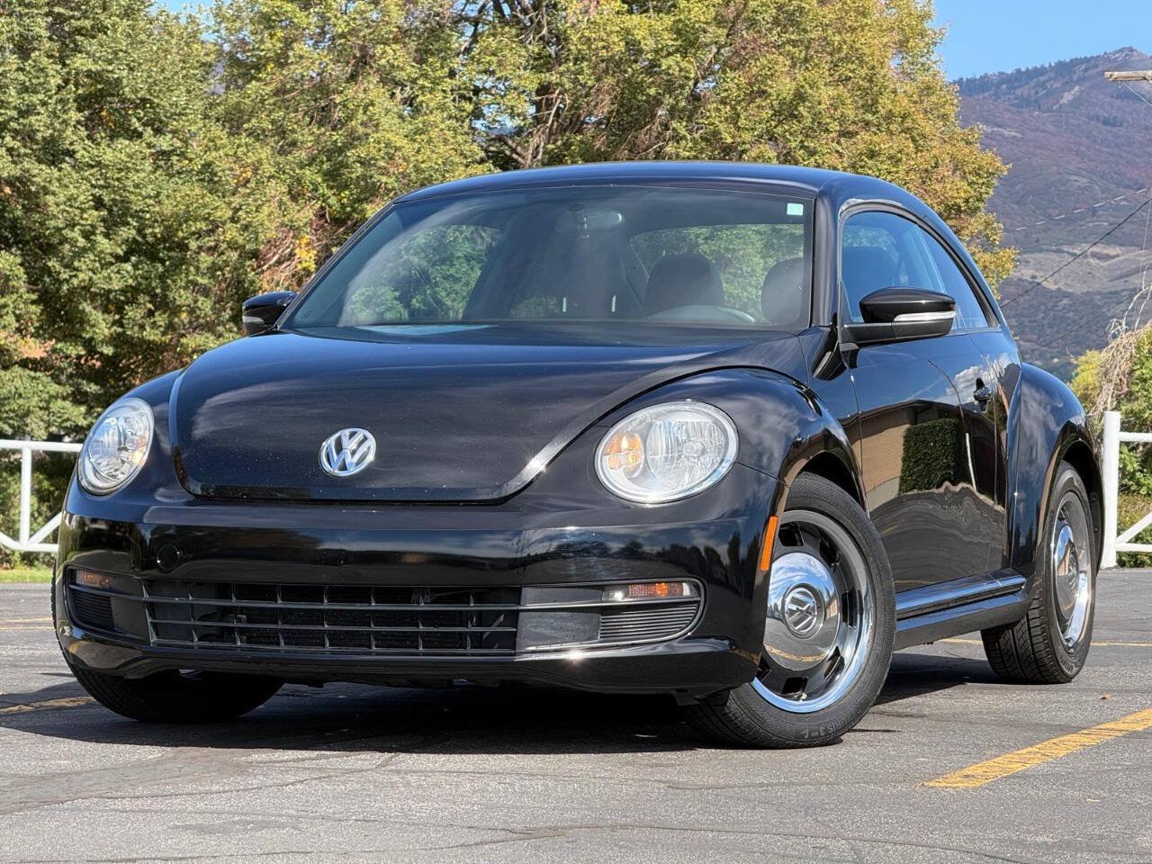 Used 2012 Volkswagen Beetle 2.5 FWD image 1