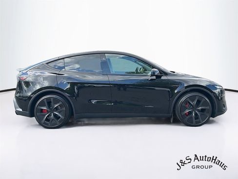 Used 2026 Tesla Model Y Performance AWD/4WD image 8