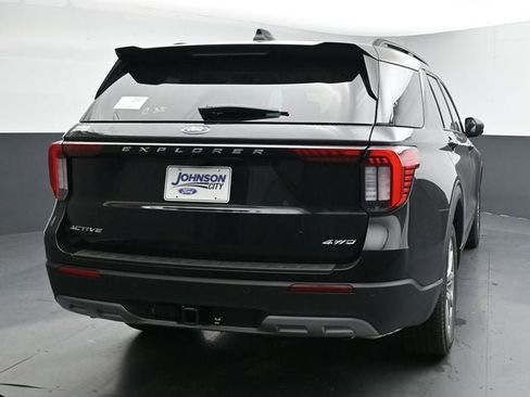 New 2026 Ford Explorer Active w/ Active Comfort Package image 11