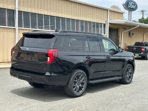 New 2026 Ford Expedition Platinum w/ Stealth Appearance Package AWD/4WD image 10