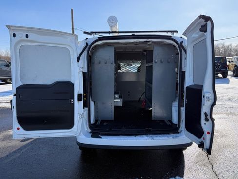 Used 2019 RAM ProMaster City Tradesman SLT FWD image 16