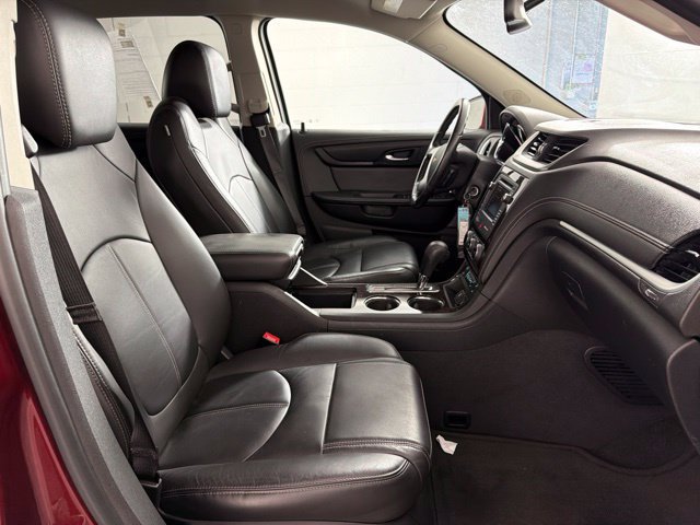 Used 2017 Chevrolet Traverse LT AWD/4WD image 39