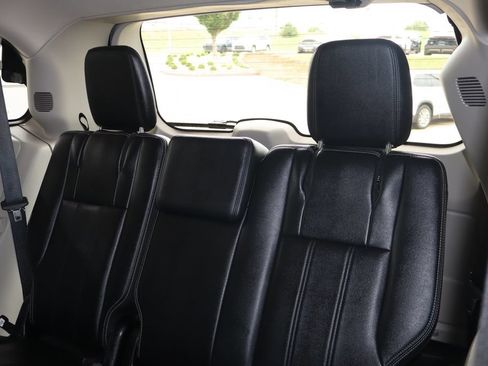 Used 2012 Chrysler Town & Country Touring w/ Entertainment Group #1 FWD image 38