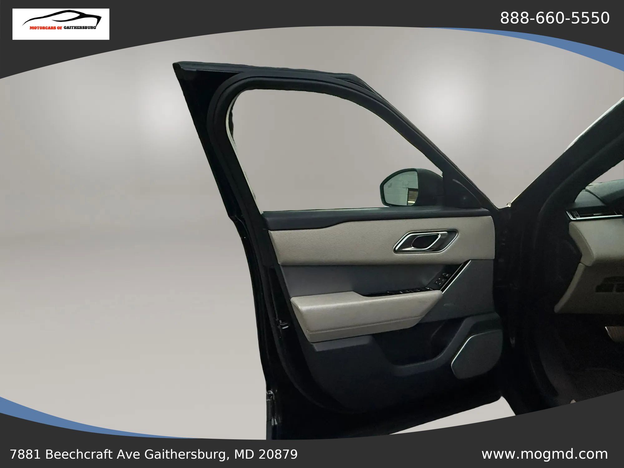 Used 2019 Land Rover Range Rover Velar R-Dynamic SE AWD/4WD image 50