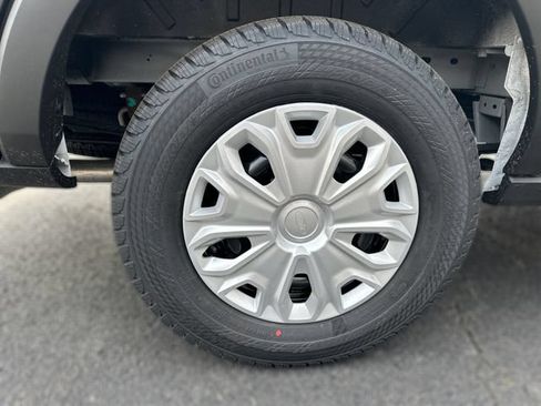 New 2025 Ford Transit 150 Low Roof w/ Exterior Upgrade Package RWD image 18