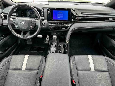 Certified 2025 Toyota Camry SE FWD image 11