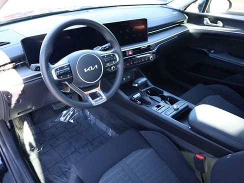 Certified 2025 Kia K5 LXS image 9