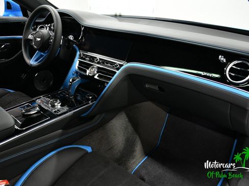 Used 2025 Bentley Flying Spur Plug-In Hybrid image 56