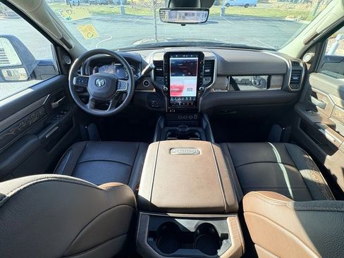Used 2025 RAM 2500 Limited image 18