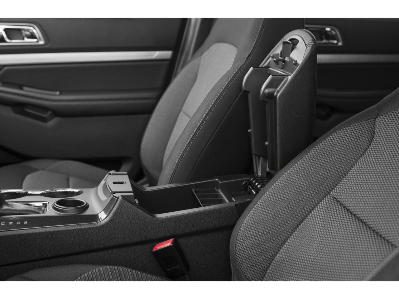 Used 2018 Ford Explorer XLT w/ Equipment Group 201A FWD image 9