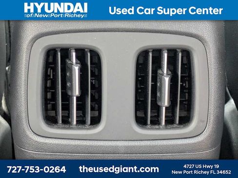 Certified 2024 Hyundai Tucson Limited AWD/4WD image 18