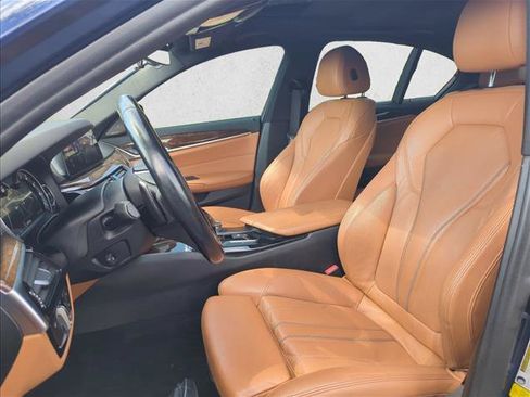 Used 2018 BMW 530i w/ Premium Package RWD image 23