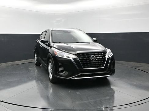 Used 2025 Nissan Kicks Play S FWD image 5