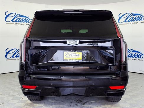 Used 2021 Cadillac Escalade Sport Platinum image 4