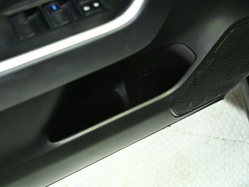 Used 2022 Toyota RAV4 LE image 39