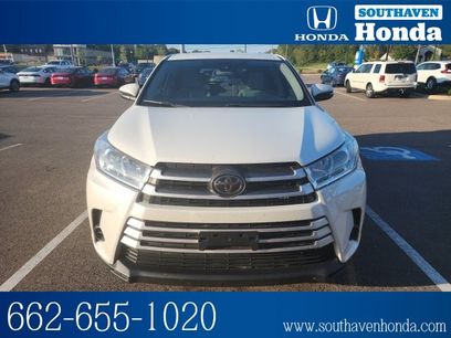 Used 2019 Toyota Highlander LE