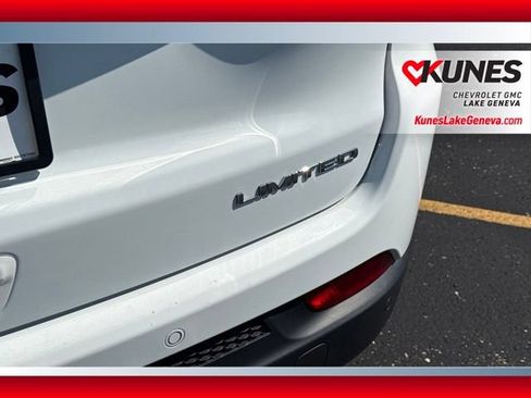 Used 2025 Jeep Compass Limited AWD/4WD image 8