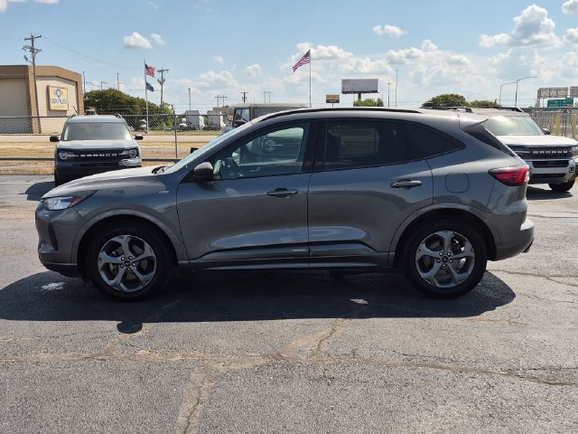 Used 2024 Ford Escape ST-Line w/ Tech Pack #1 FWD image 4