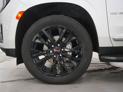 Used 2024 GMC Yukon XL Denali w/ Max Trailering Package AWD/4WD image 32