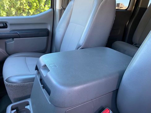 Used 2017 Nissan NV 3500 SV w/ SV Technology Package image 38