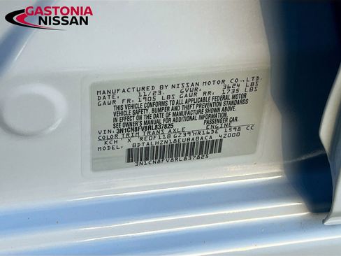 Used 2024 Nissan Versa SR w/ Electronics Package image 40