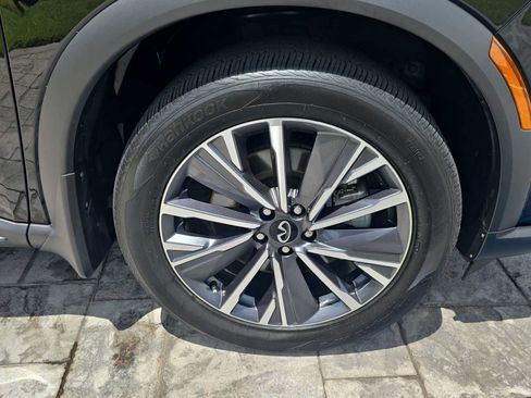 Certified 2026 INFINITI QX60 Luxe w/ Cargo Package FWD image 8