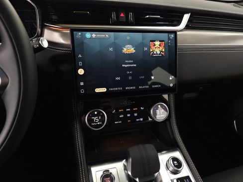 Used 2025 Jaguar F-PACE R-Dynamic S AWD/4WD image 25