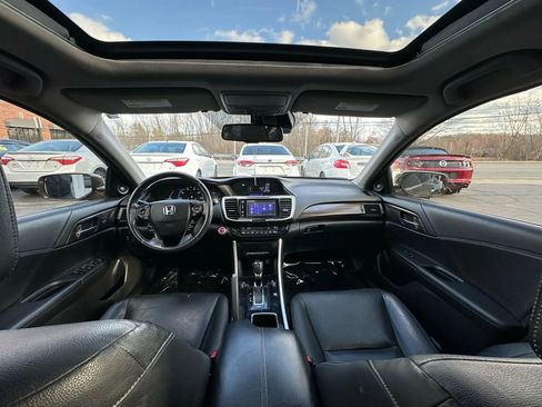 Used 2017 Honda Accord EX-L image 15