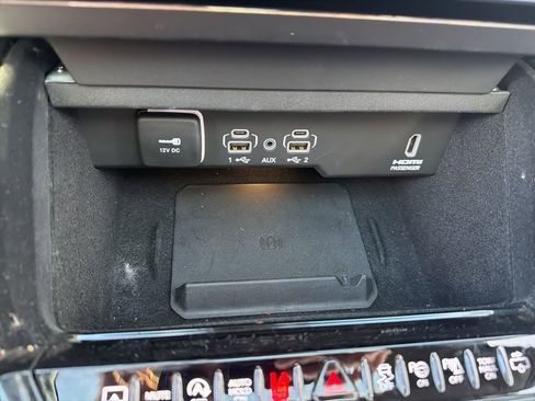 Used 2023 Jeep Grand Wagoneer Series III image 33