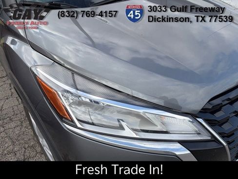 Used 2021 Nissan Kicks S image 10