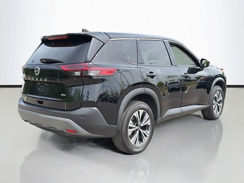Used 2021 Nissan Rogue SV image 5