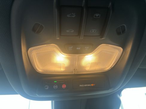 Used 2023 Chevrolet TrailBlazer RS w/ Sun and Liftgate Package AWD/4WD image 30