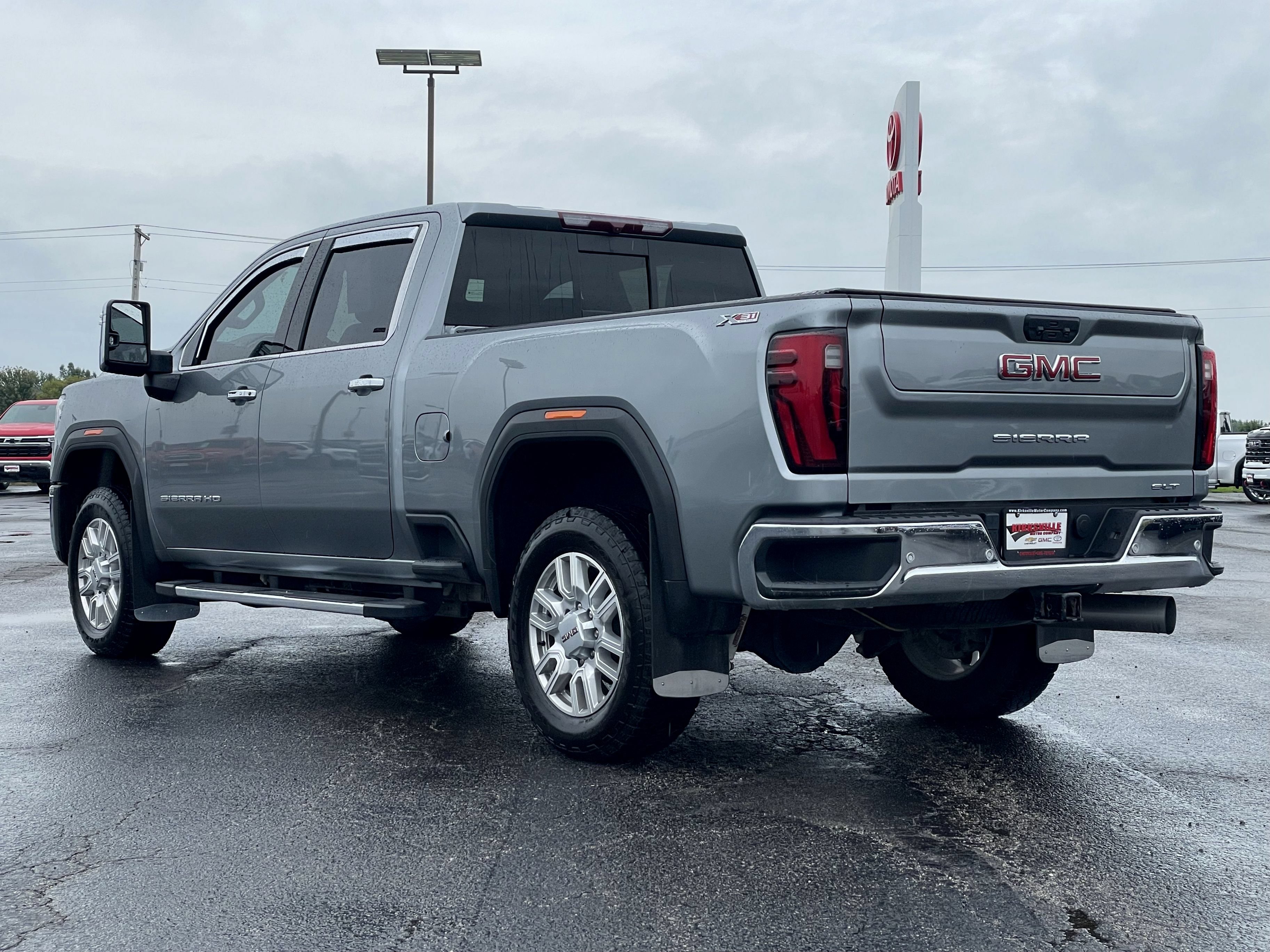 Certified 2024 GMC Sierra 2500 SLT w/ SLT Premium Package AWD/4WD image 6