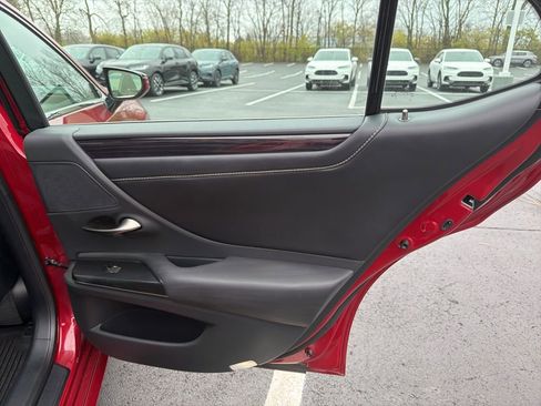 Used 2021 Lexus ES 350 Luxury image 24