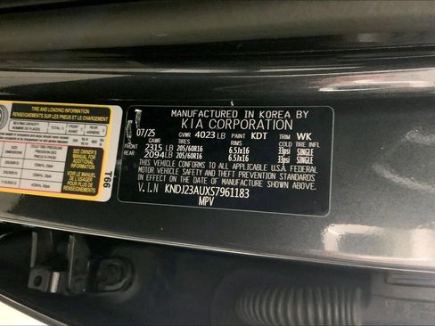 Certified 2025 Kia Soul LX w/ LX Technology Package FWD image 31
