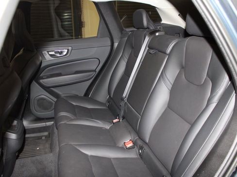 Used 2023 Volvo XC60 B5 Plus w/ Climate Package AWD/4WD image 34