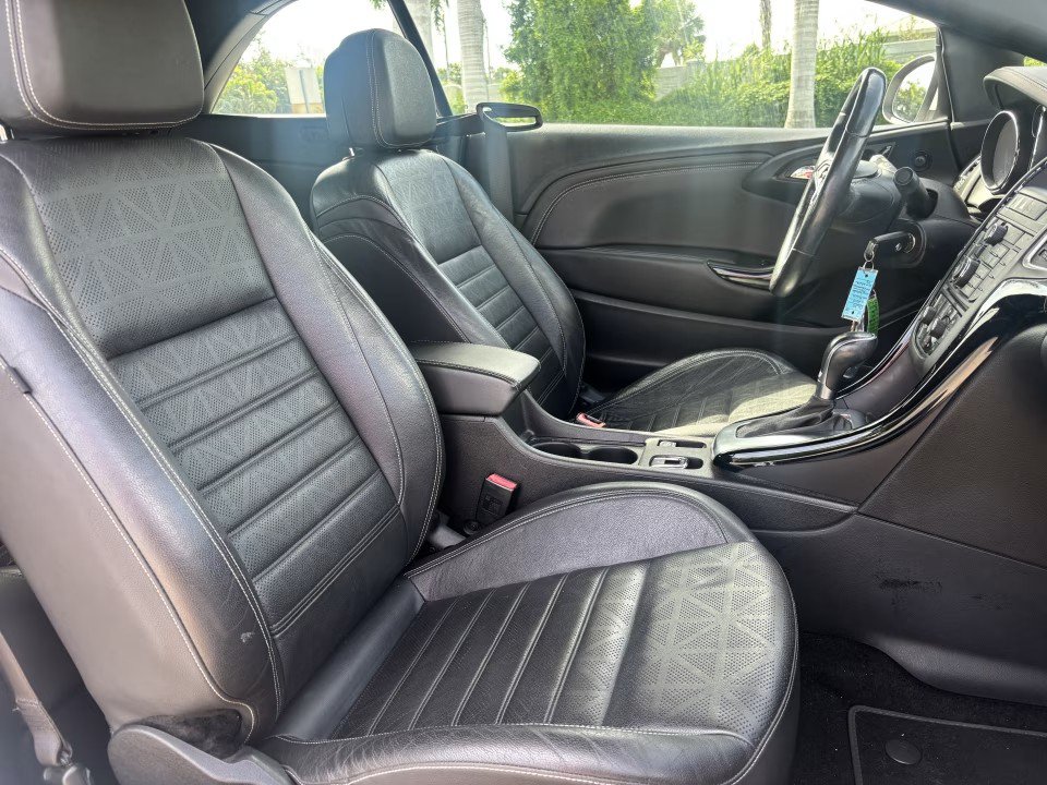 Used 2019 Buick Cascada Premium FWD image 12