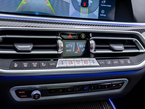 Used 2023 BMW X5 M50i w/ Executive Package image 27