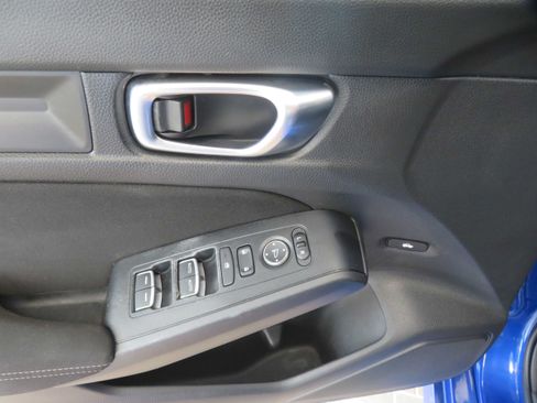 Used 2023 Honda Civic Sport image 14