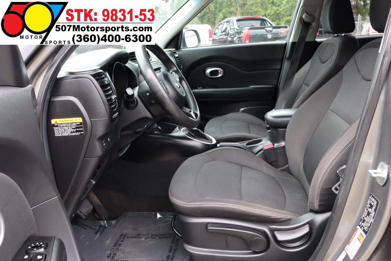 Used 2016 Kia Soul FWD image 13