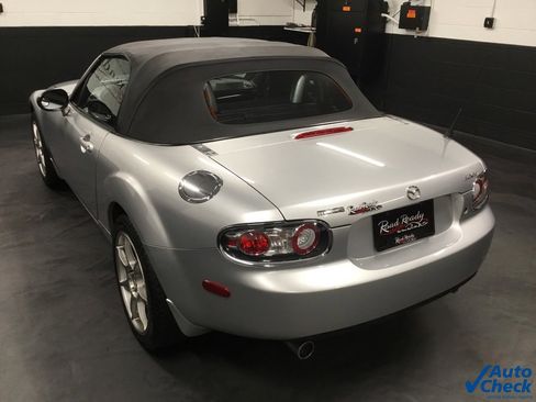 Used 2006 MAZDA MX-5 Miata Touring image 18