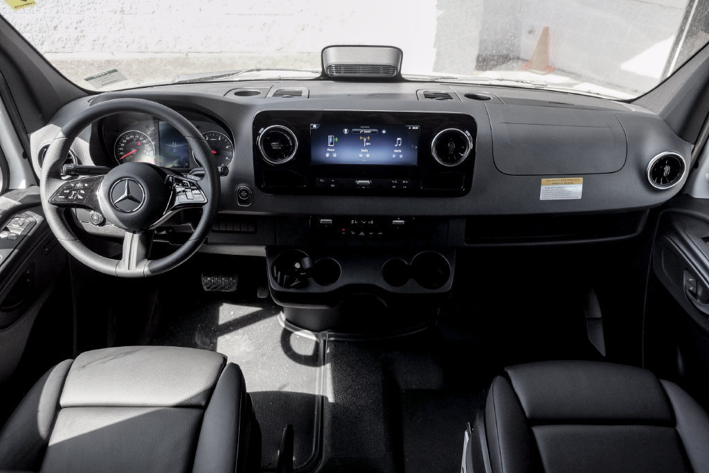 Used 2026 Mercedes-Benz Sprinter 2500 image 17