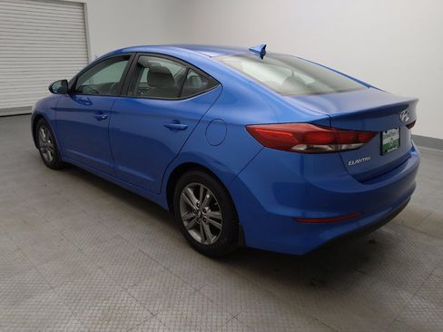 Used 2017 Hyundai Elantra SE w/ SE A/T Tech Package 03 FWD image 3