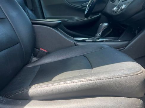 Certified 2018 Chevrolet Malibu LT w/ Leather Package FWD image 22